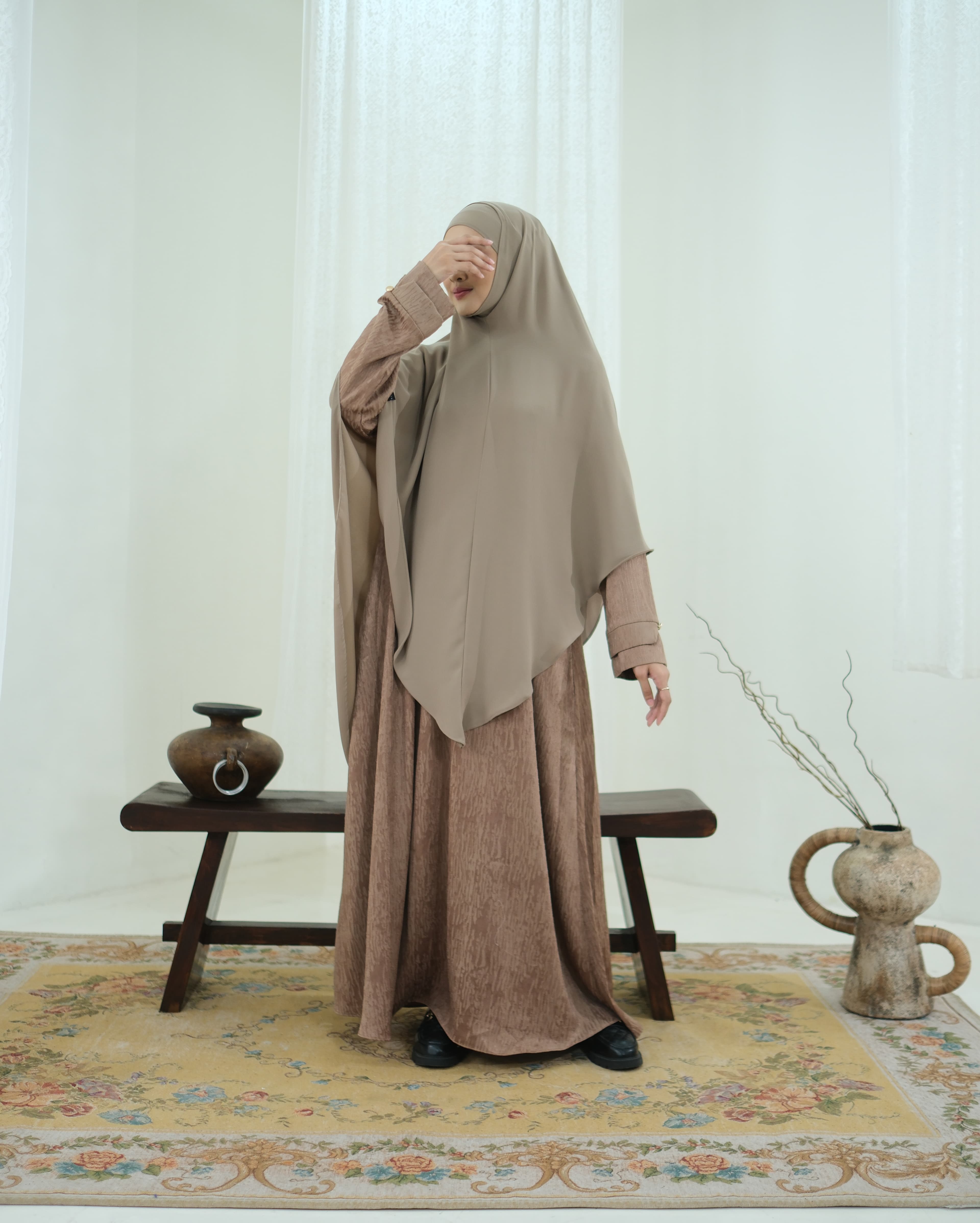 Premium sarimbit abaya — editorial